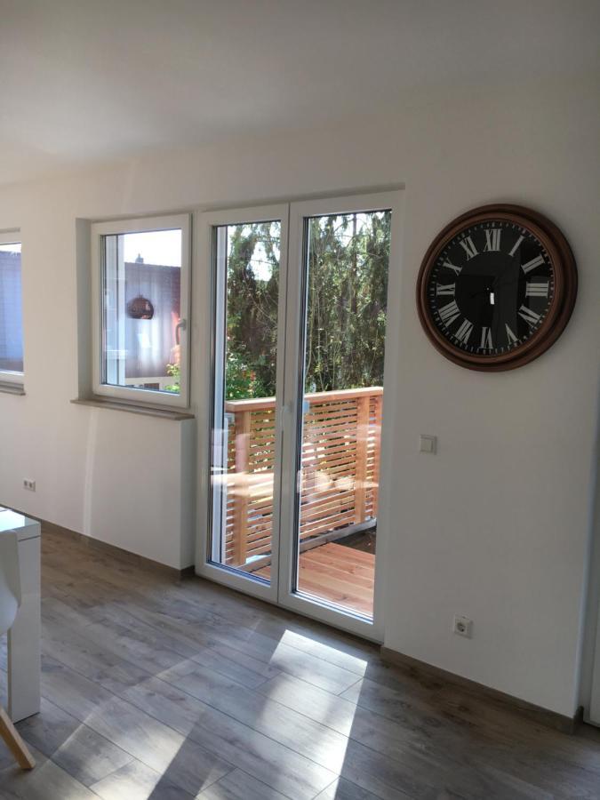Ferienwohnungen Lamisto Am Waldesrand Neckartenzlingen Exterior foto